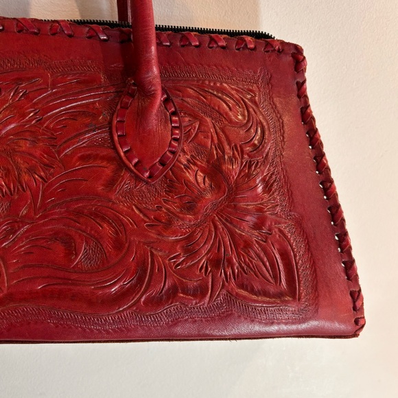 ALEXIS DAVID Tooled Leather Hand Shoulder Bag Deep Red Interior Pocket Floral - Picture 4 of 15